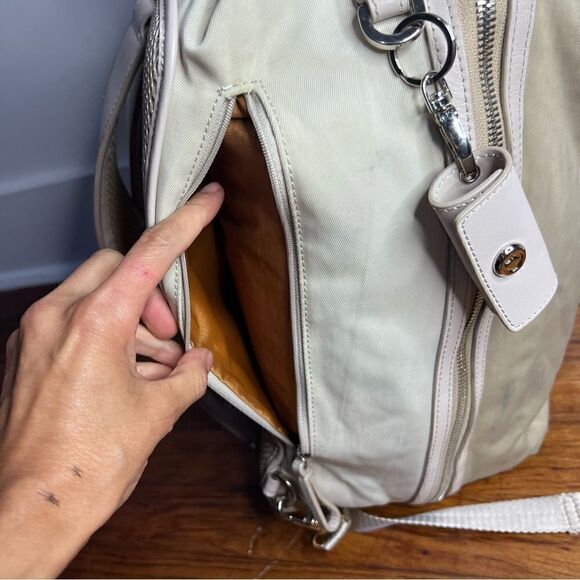 Caraa Studio 2 Medium in Sand - Picture 7 of 16